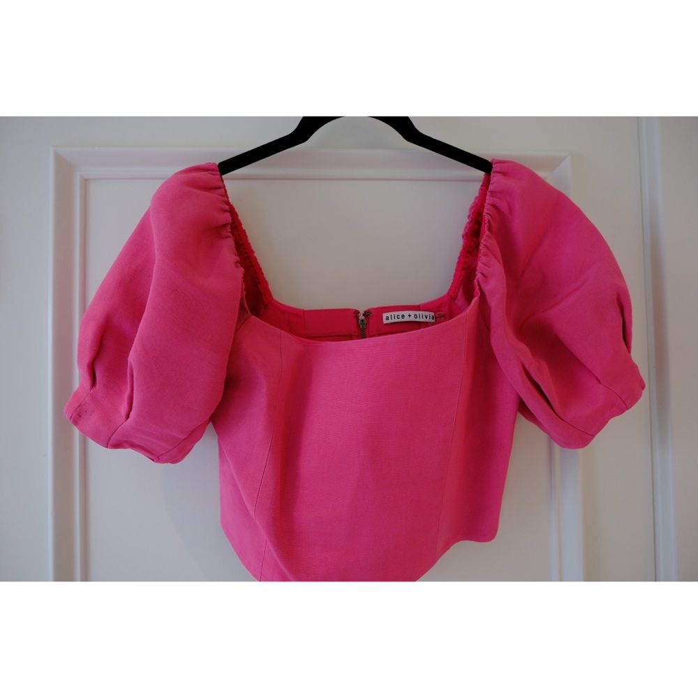 Alice + Olivia Joslyn Puff Sleeve Cropped Top
